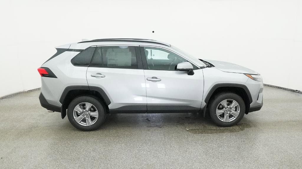 Thumbnail: 2025 Toyota RAV4 - 28