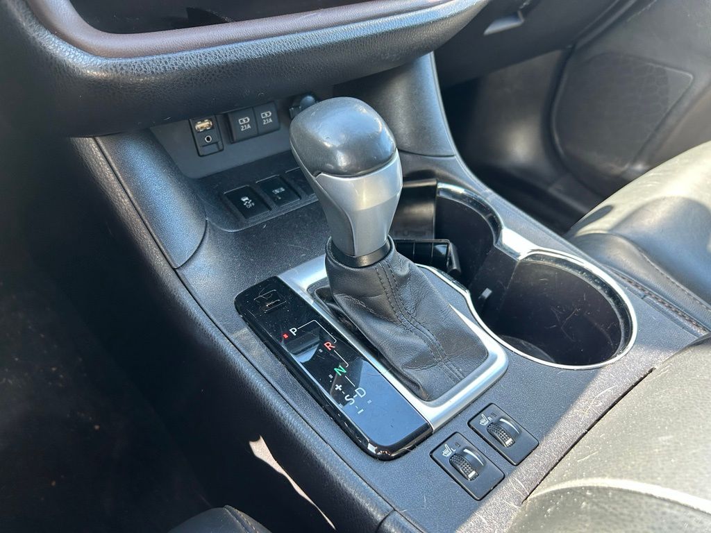 Thumbnail: 2017 Toyota Highlander - 29