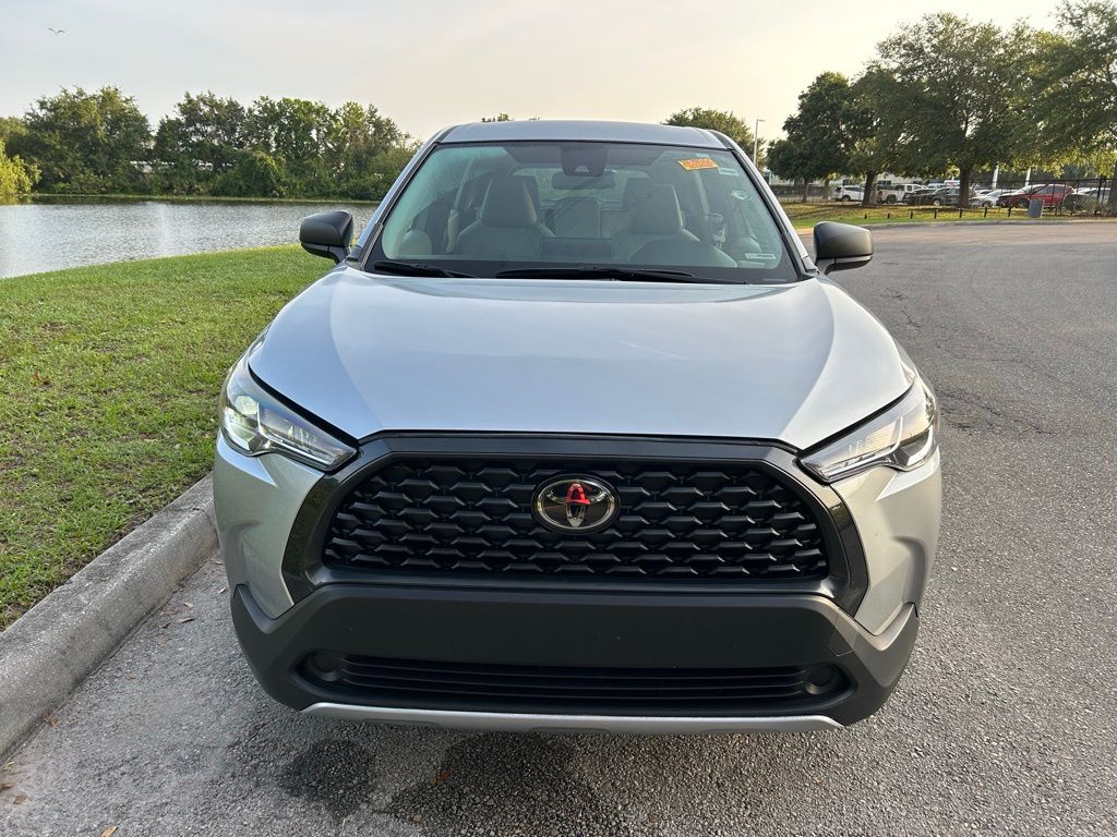 2022 Toyota Corolla Cross L 8