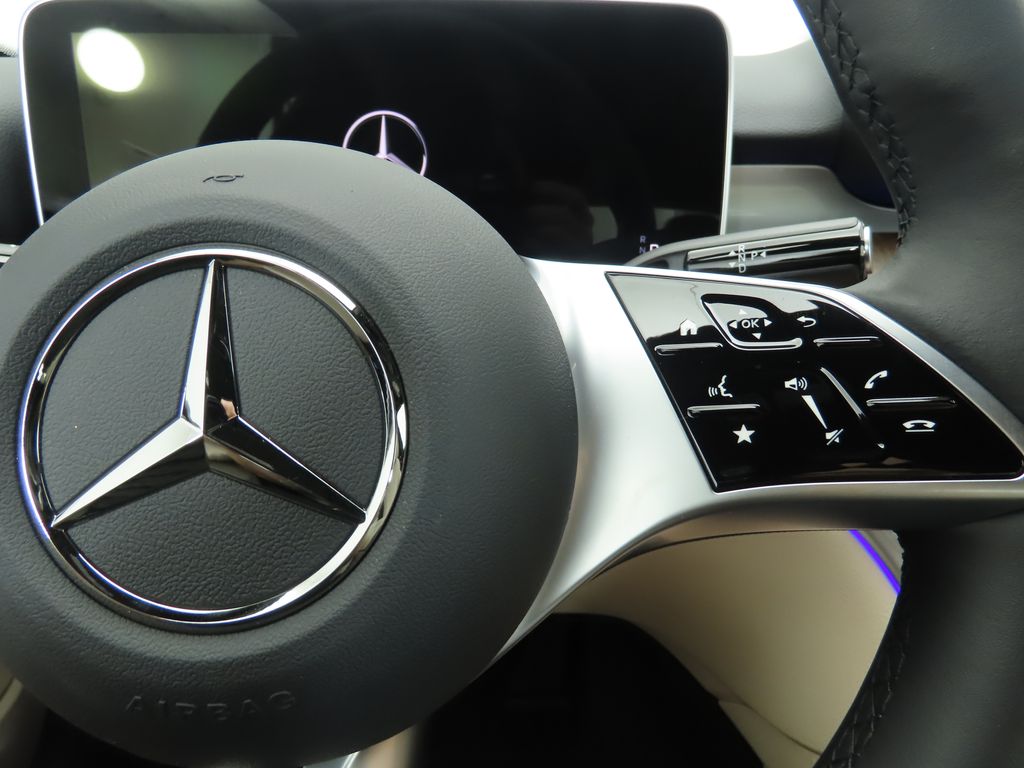 Thumbnail: 2025 Mercedes-Benz C-Class - 13