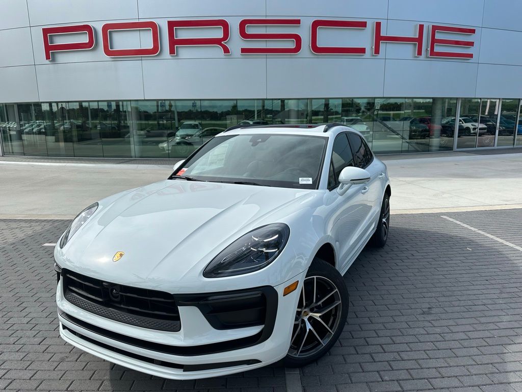 2025 Porsche Macan  -
                Davie, FL