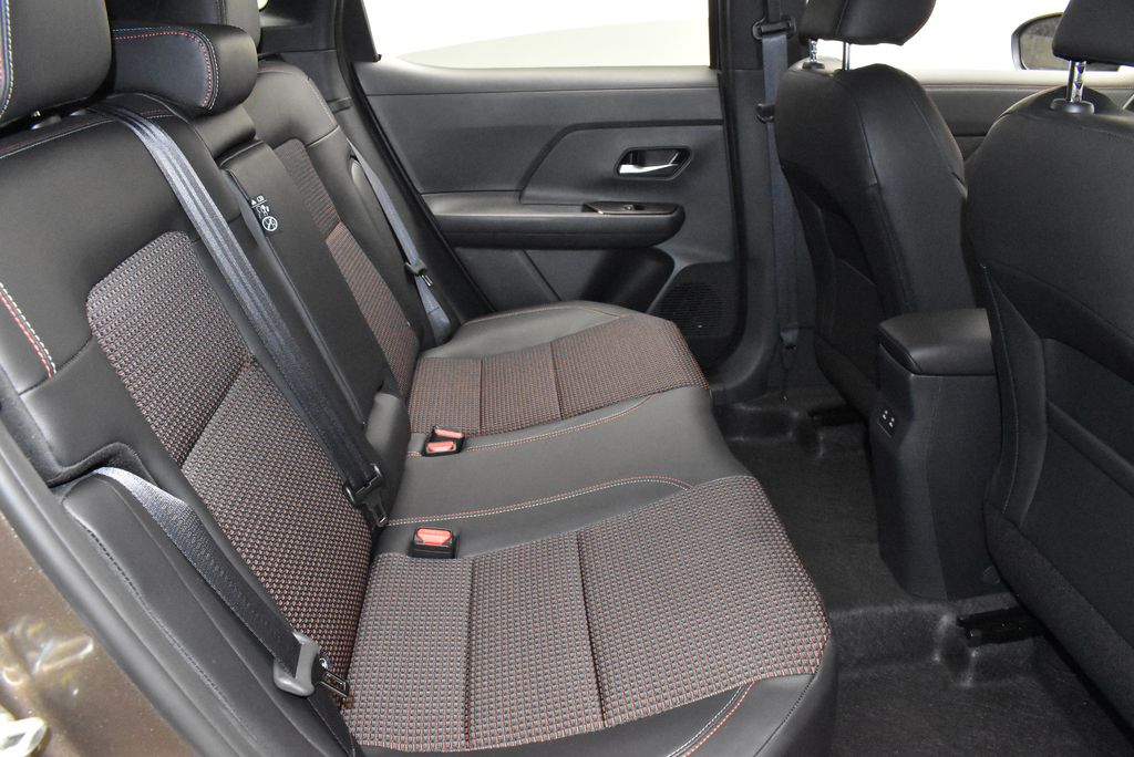 Thumbnail: 2026 Nissan Kicks - 30