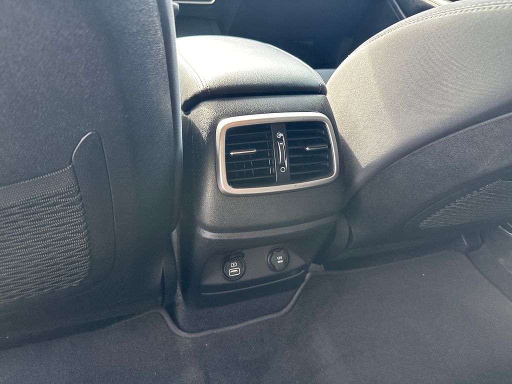 Used 2020 Silver Kia S image 31