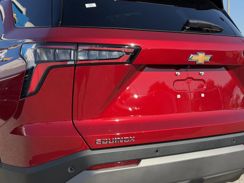new 2026 Chevrolet Equinox car, priced at $27,795