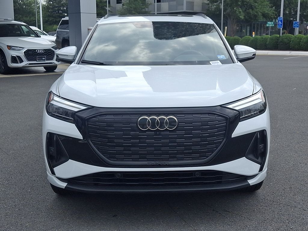Thumbnail: 2024 Audi Q4 e-tron - 2
