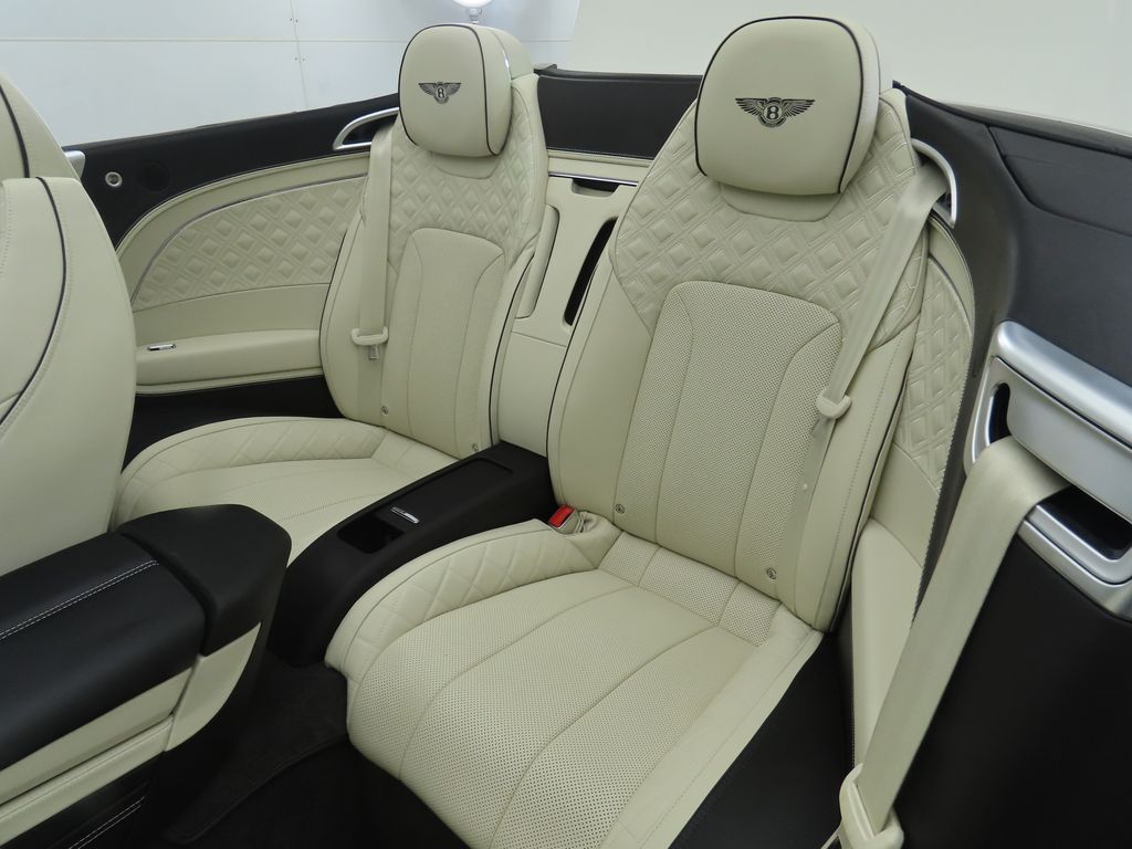 Thumbnail: 2022 Bentley Continental - 29