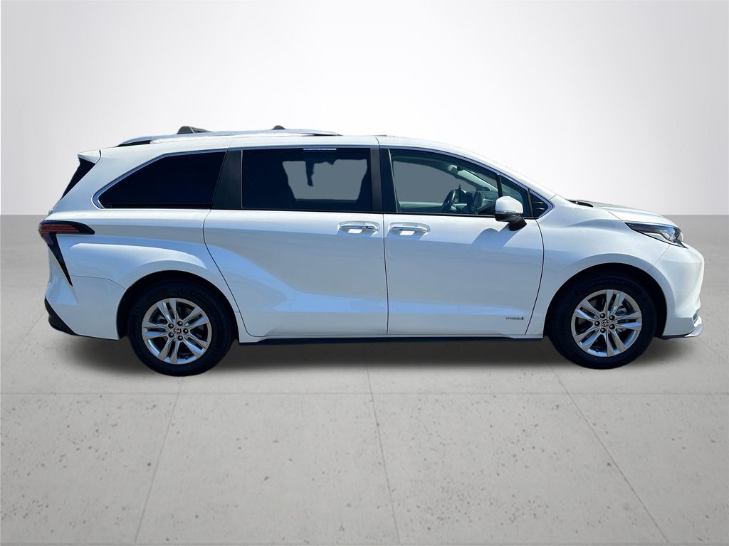 2021 Toyota Sienna Limited