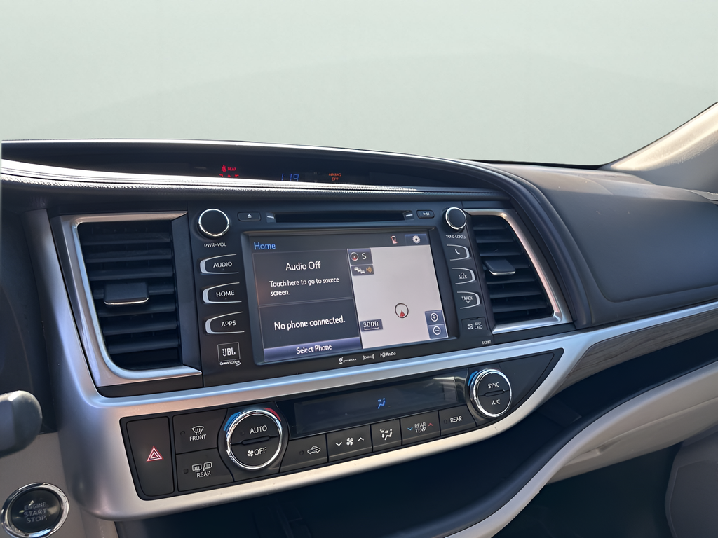 Used Car 2018 Toyota Highlander  For Sale Under $30,000 In Austin, Texas