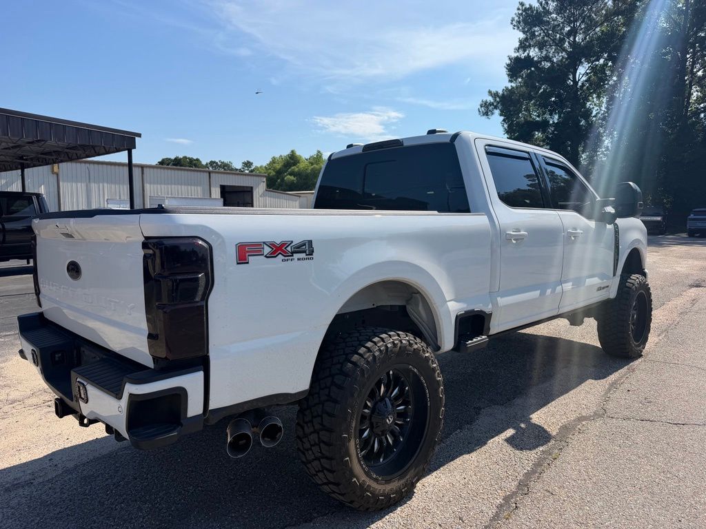 2024 White Metallic Ford Super Duty F-250 SRW Lariat 4X4 Truck