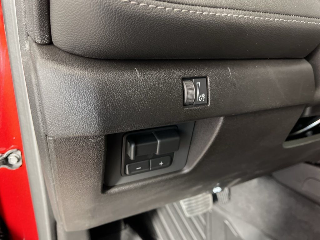 Thumbnail: 2026 Chevrolet Colorado - 26