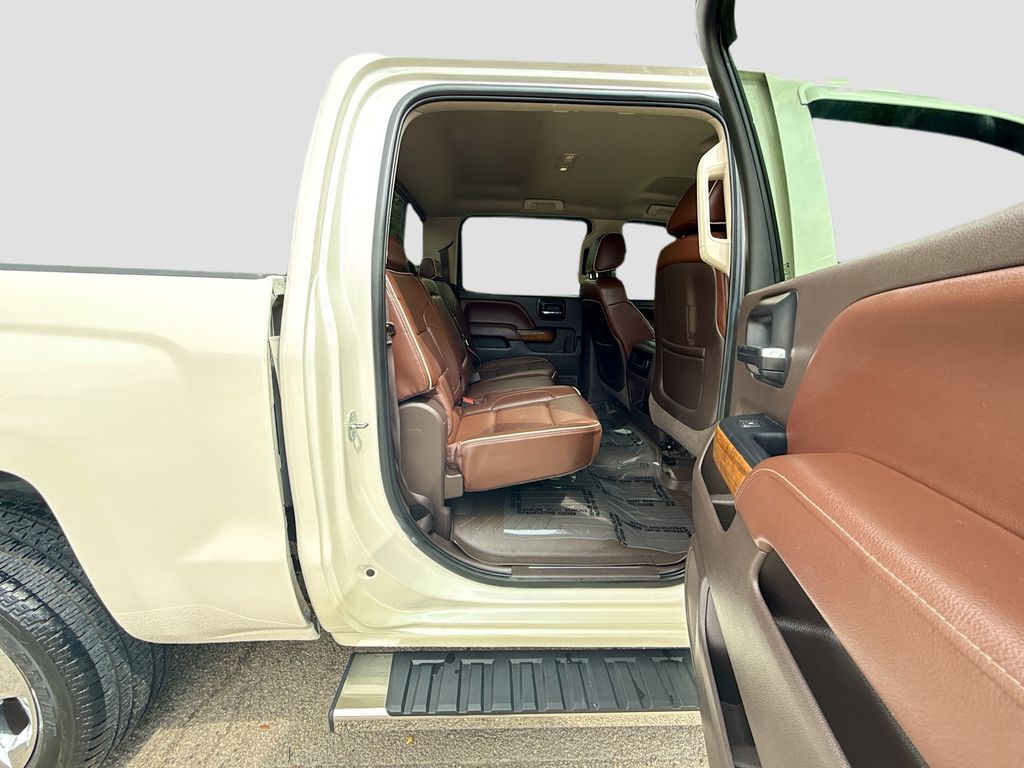 2014 Chevrolet Silverado 1500 High Country White at Autostrade