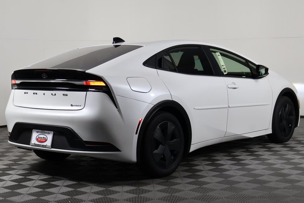 Thumbnail: 2026 Toyota Prius - 2