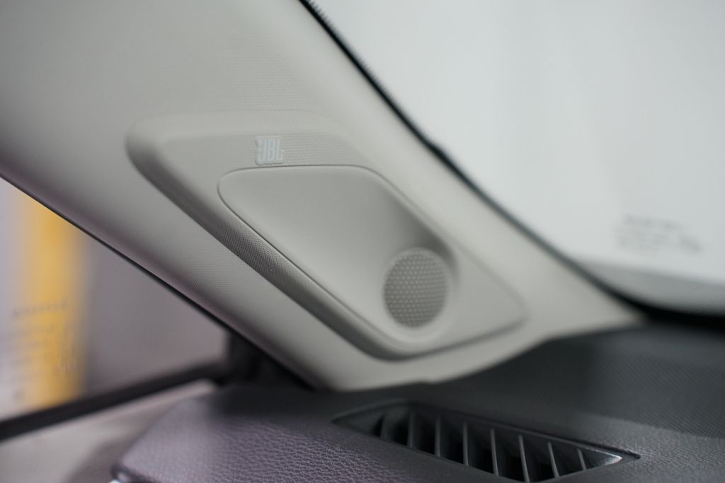 Thumbnail: 2024 Toyota RAV4 - 28