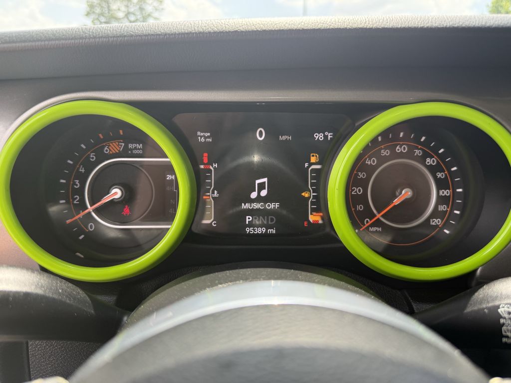 2019 Jeep Wrangler Unlimited Sahara Green at River Oaks CDJR