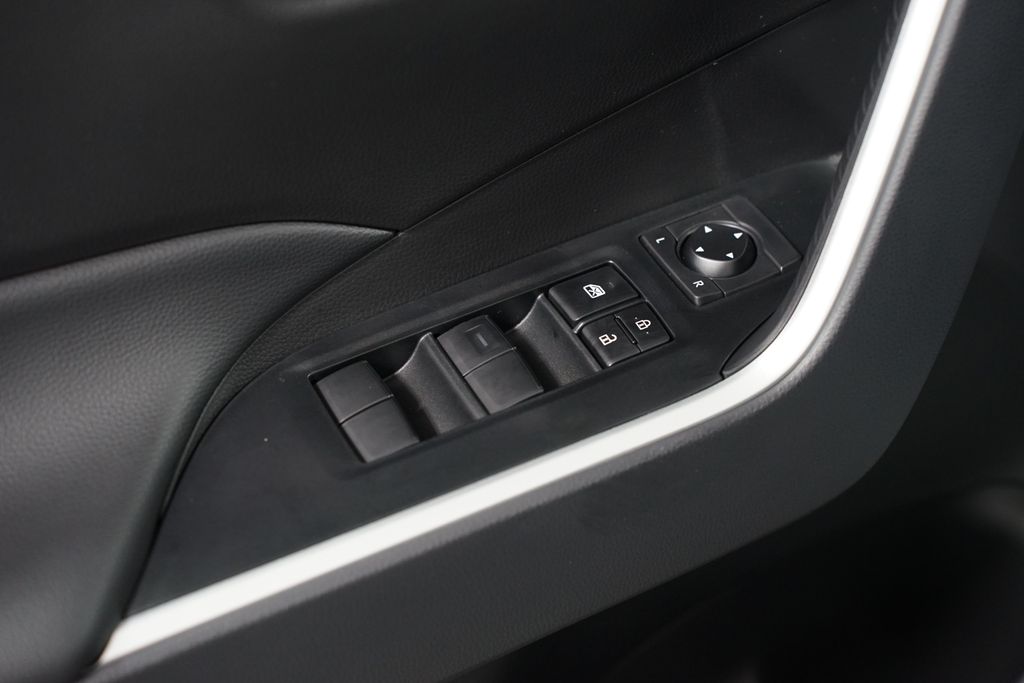 Thumbnail: 2025 Toyota RAV4 - 29