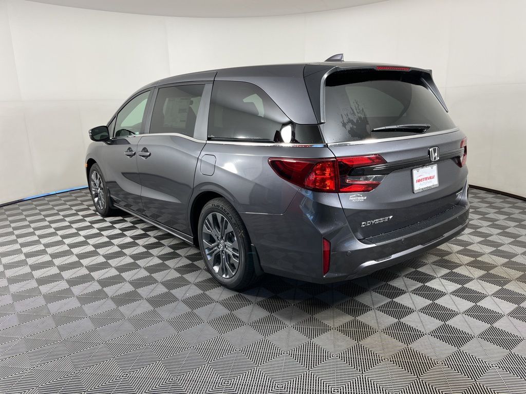 2025 Honda Odyssey Touring 3