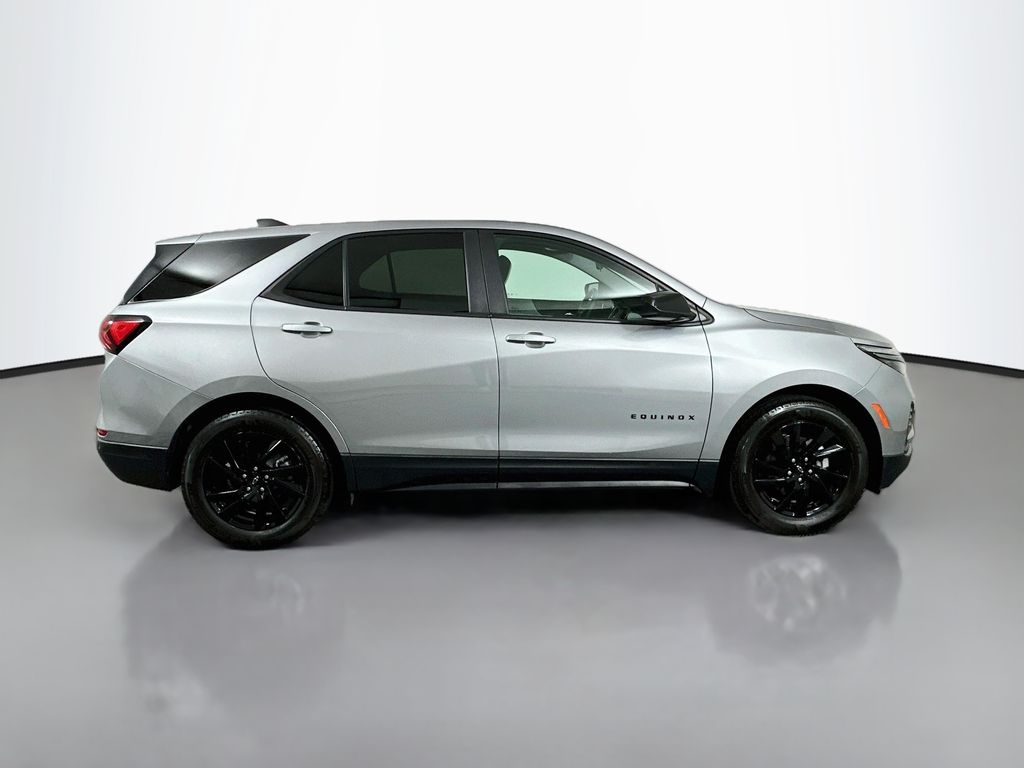 Thumbnail: 2024 Chevrolet Equinox - 4