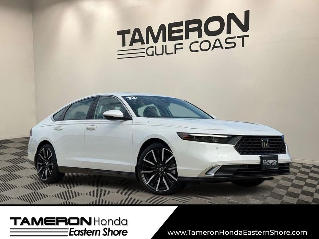 Platinum White Pearl 2023 Honda Accord Hybrid Sedan Front-Wheel Drive Continuously Variable Transmission
