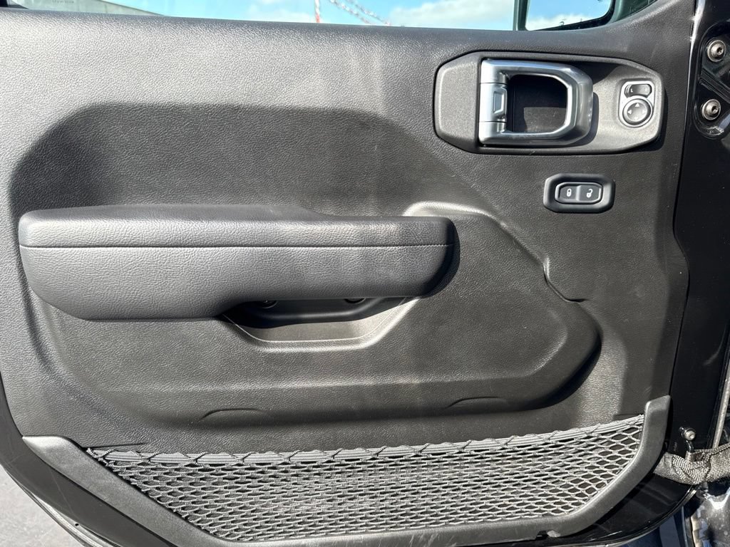 Used 2024 Jeep Wrangler SUV