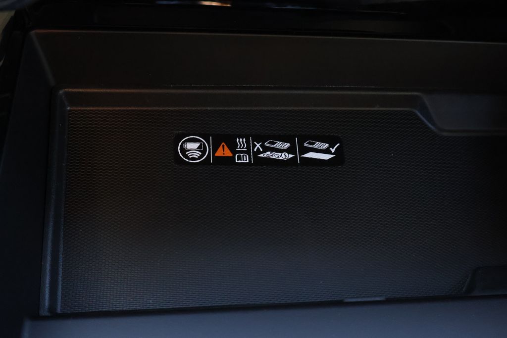 Thumbnail: 2026 Chevrolet Tahoe - 32