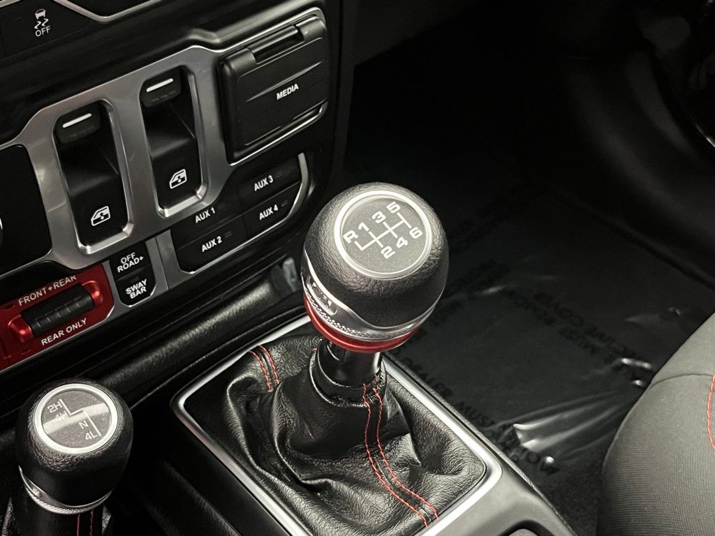 Thumbnail: 2021 Jeep Wrangler - 16
