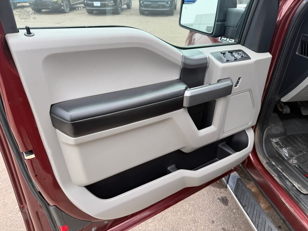 Used 2017 Brown Ford XLT image 39