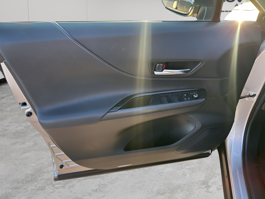 Used Car 2021 Toyota Venza  Limited For Sale Under $25,000 In Austin, Texas