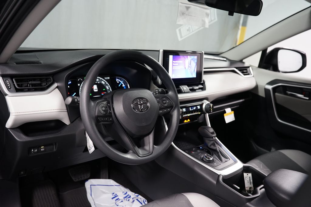 Thumbnail: 2025 Toyota RAV4 - 11