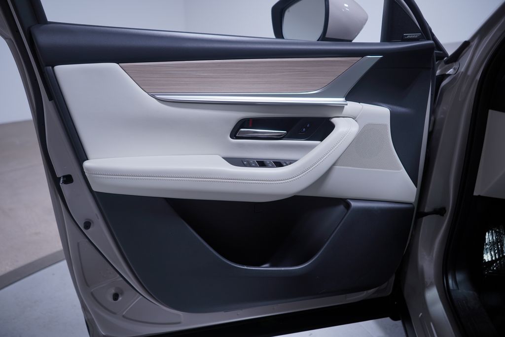 Thumbnail: 2024 Mazda CX-90 - 15