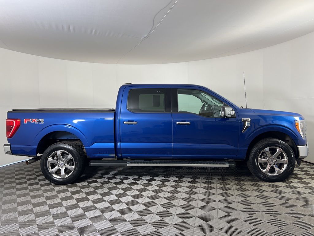Used 2022 Blue Ford XLT image 3