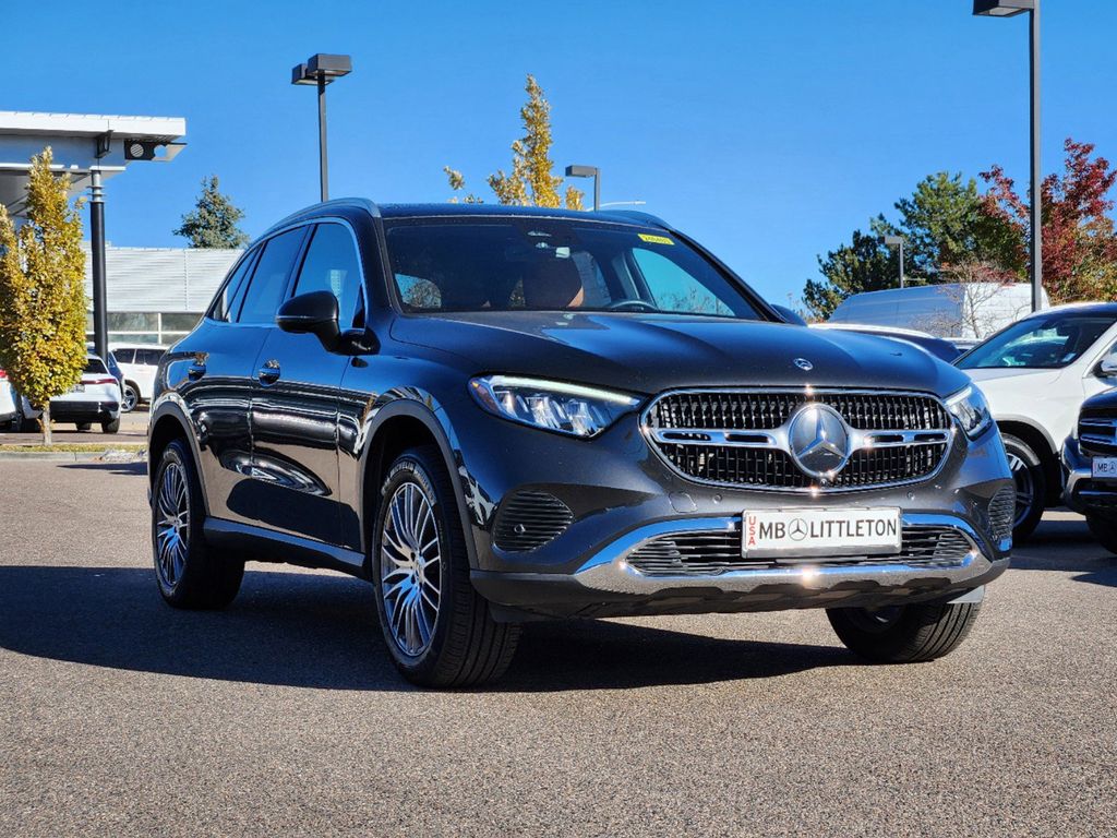 2024 Mercedes-Benz GLC GLC 300 3