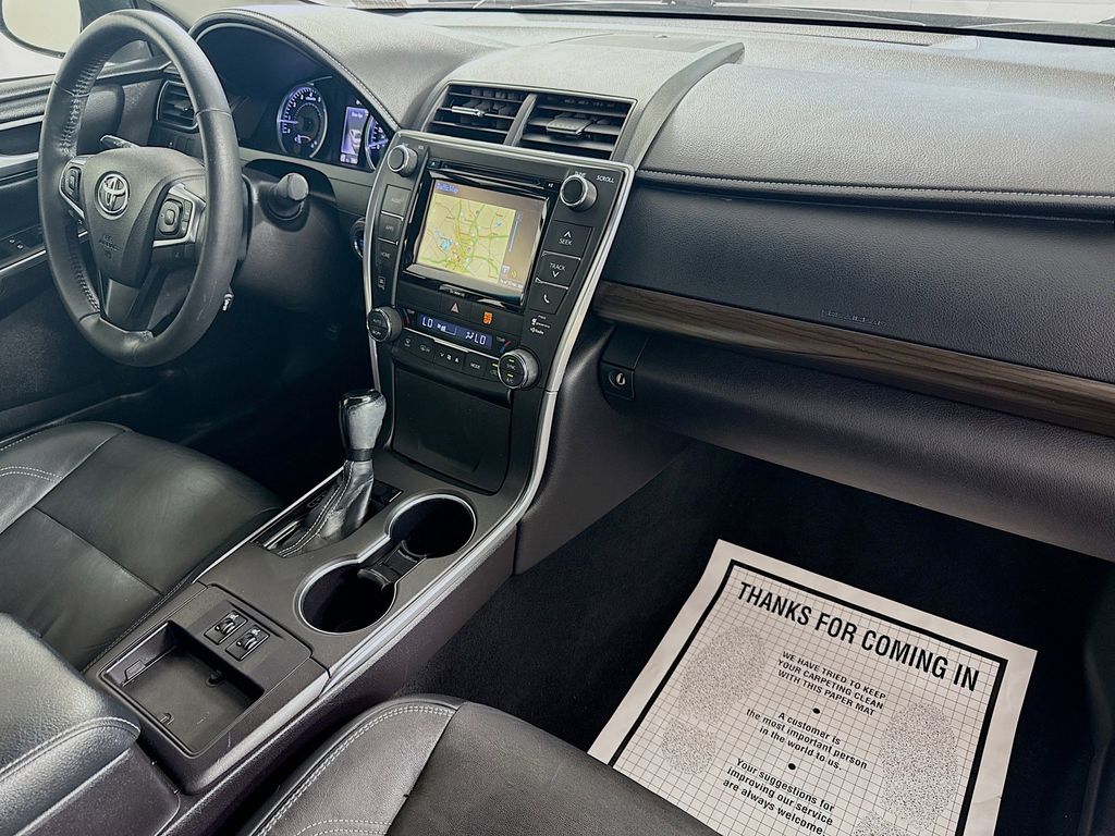 Thumbnail: 2017 Toyota Camry - 30