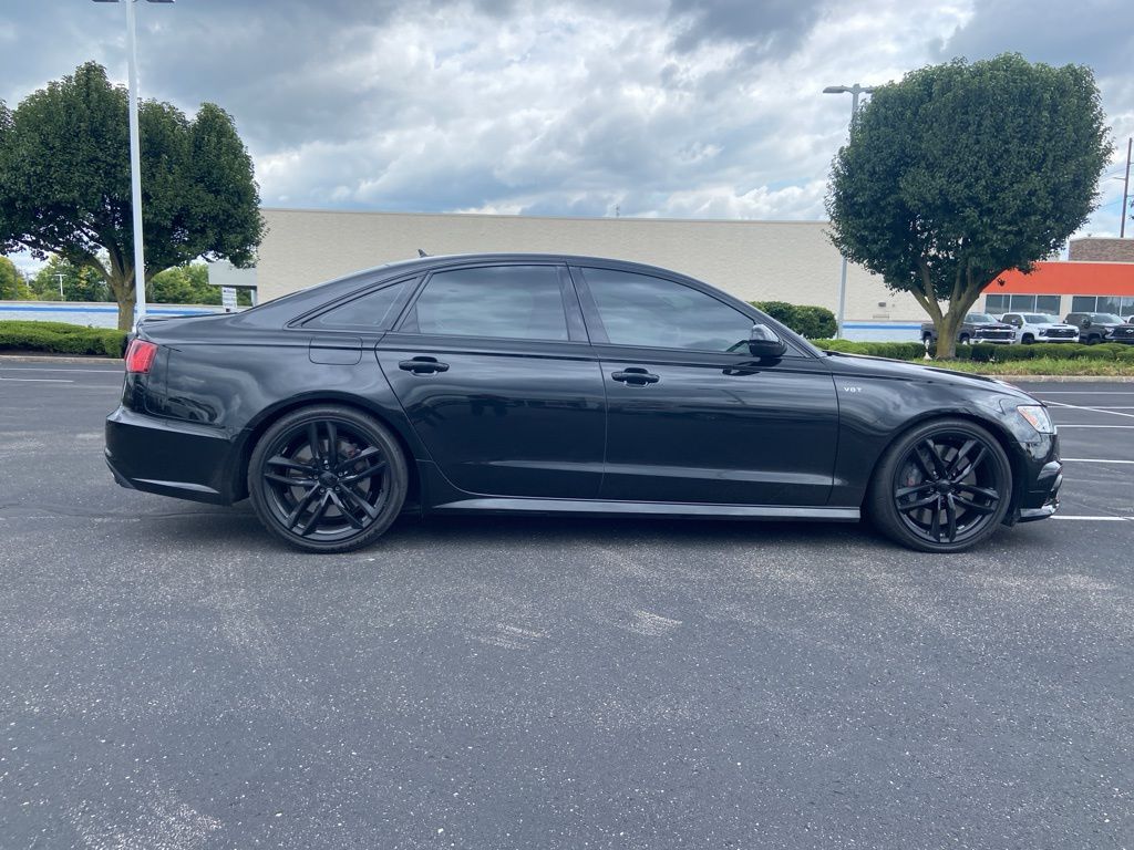 Thumbnail: 2017 Audi S6 - 6