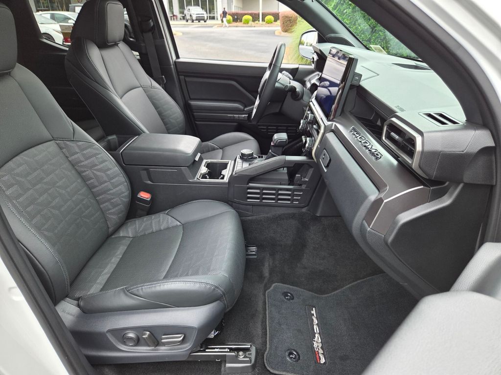 Used 2025 Toyota Tacoma Hybrid Truck