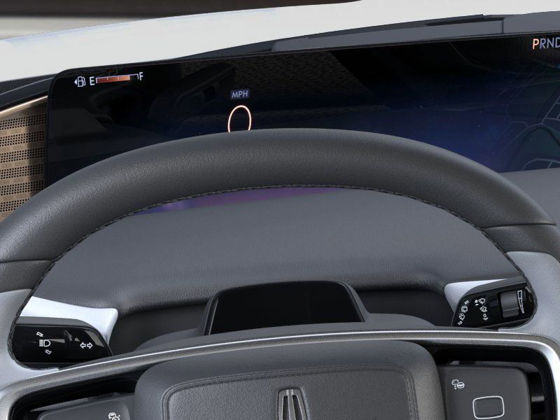 Thumbnail: 2025 Lincoln Navigator L - 13