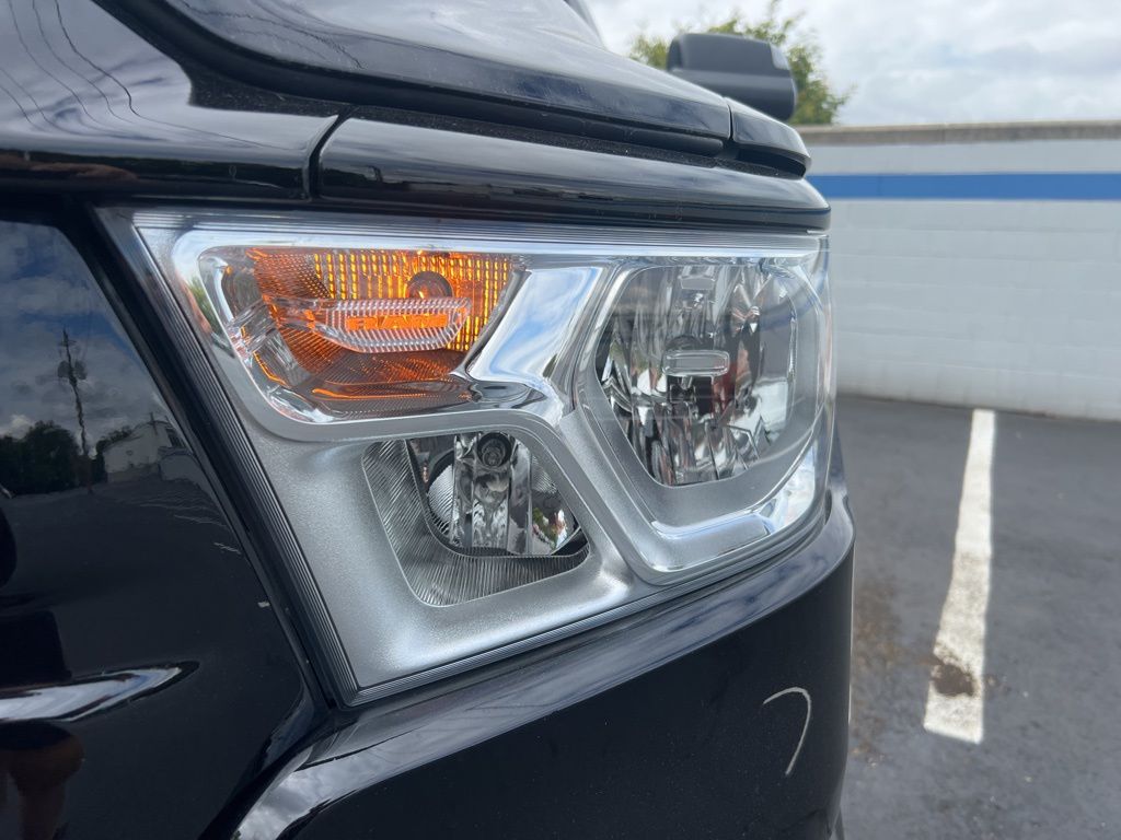 Thumbnail: 2024 RAM 1500 - 9