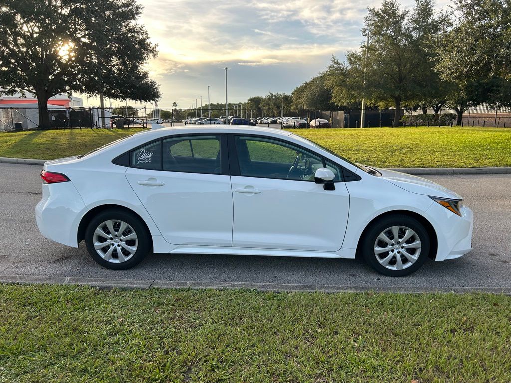 Thumbnail: 2024 Toyota Corolla - 6