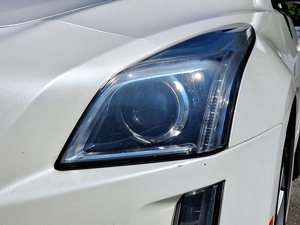 2019 Cadillac CTS — photo 9