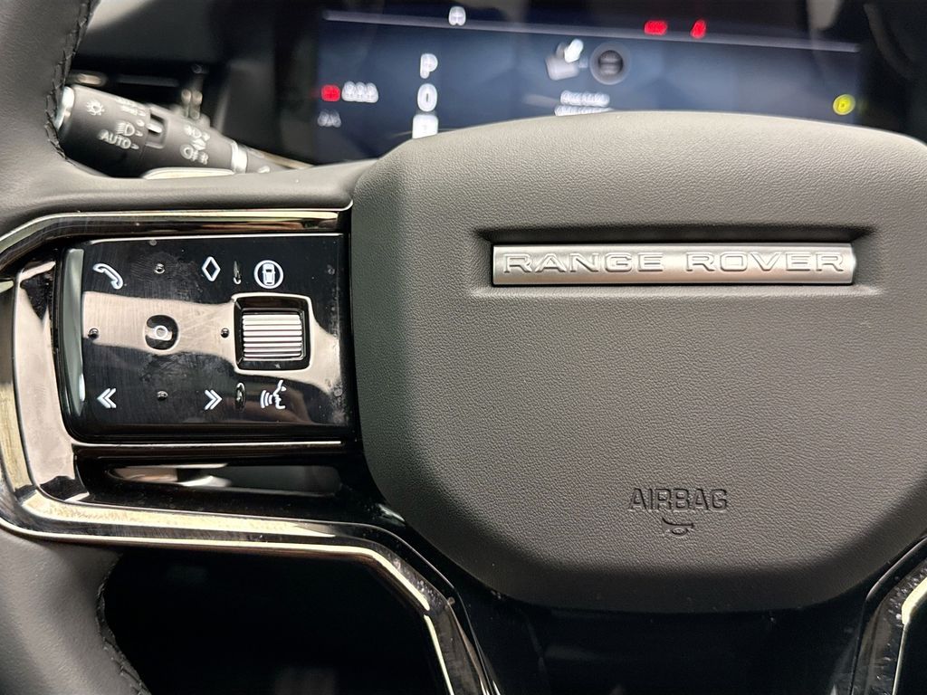 Thumbnail: 2025 Land Rover Range Rover Evoque - 11