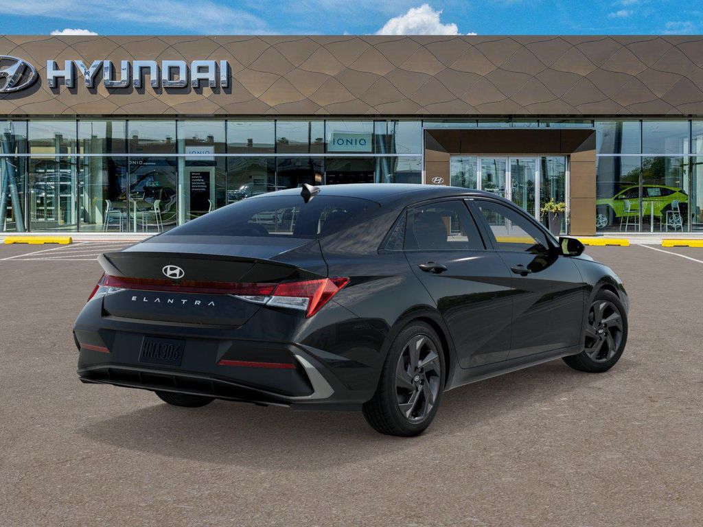 New 2026 Black Hyundai SEL Sport image 4