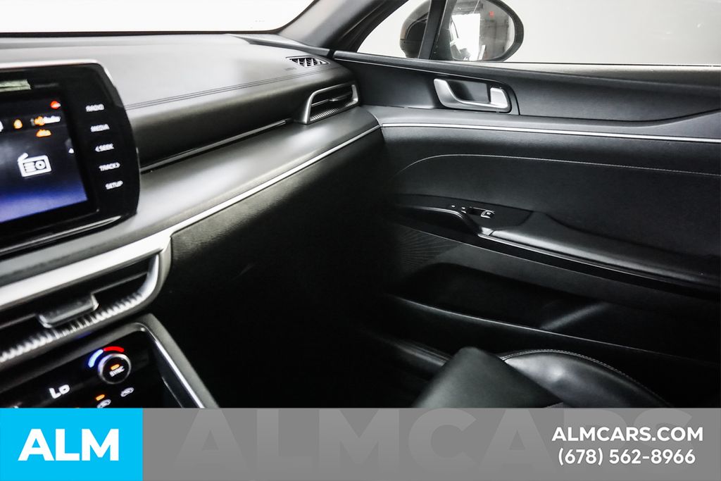 Used 2022 Black Kia GT-Line image 40