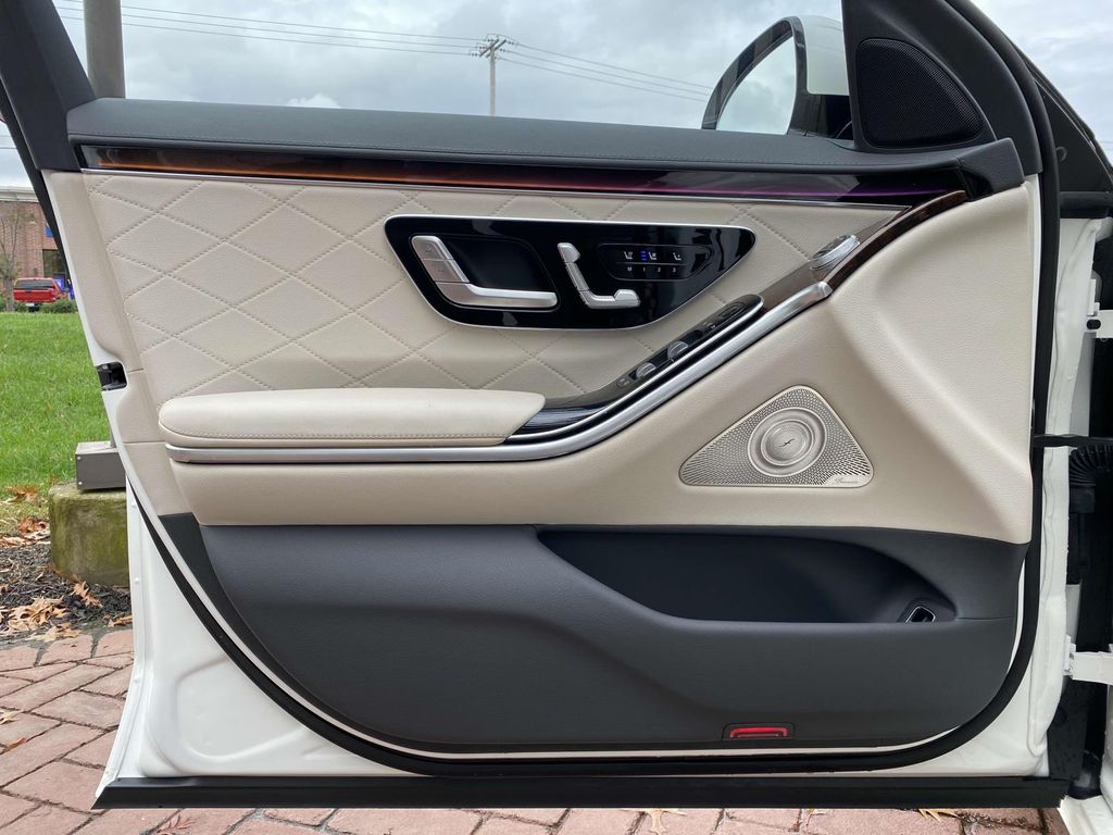 2021 Mercedes-Benz S-Class S 580 26