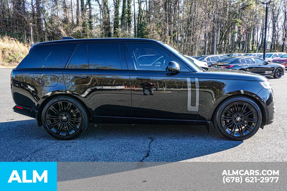 Used 2025 Black Land Rover SE image 8