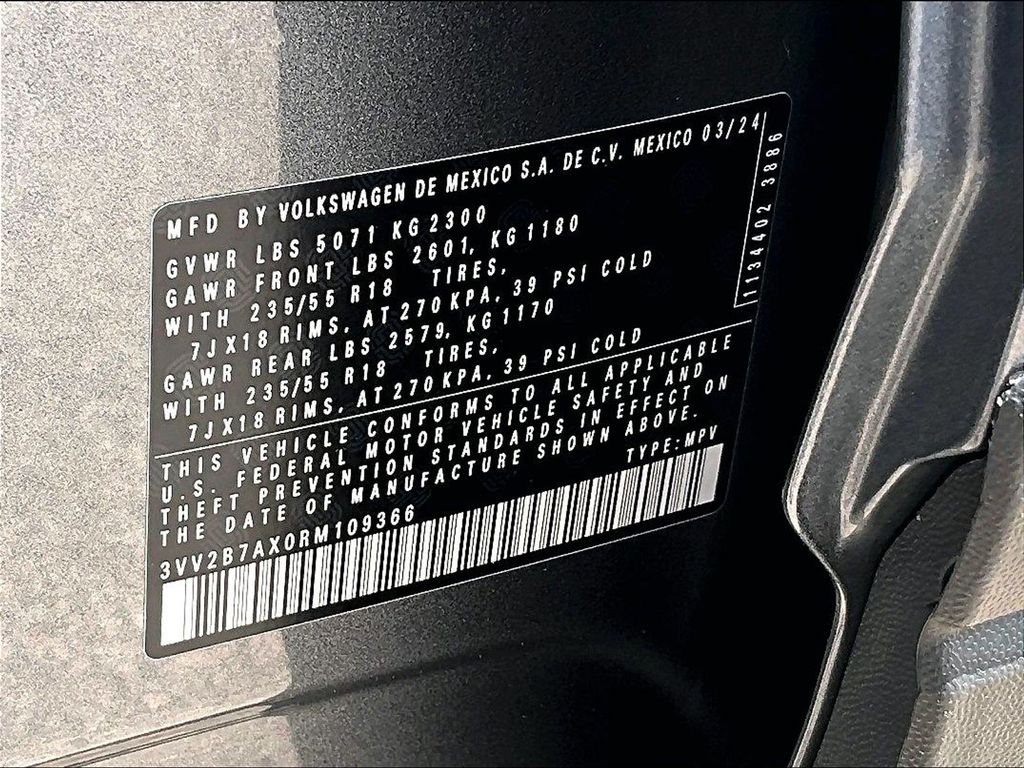 2024 Volkswagen Tiguan — photo 32