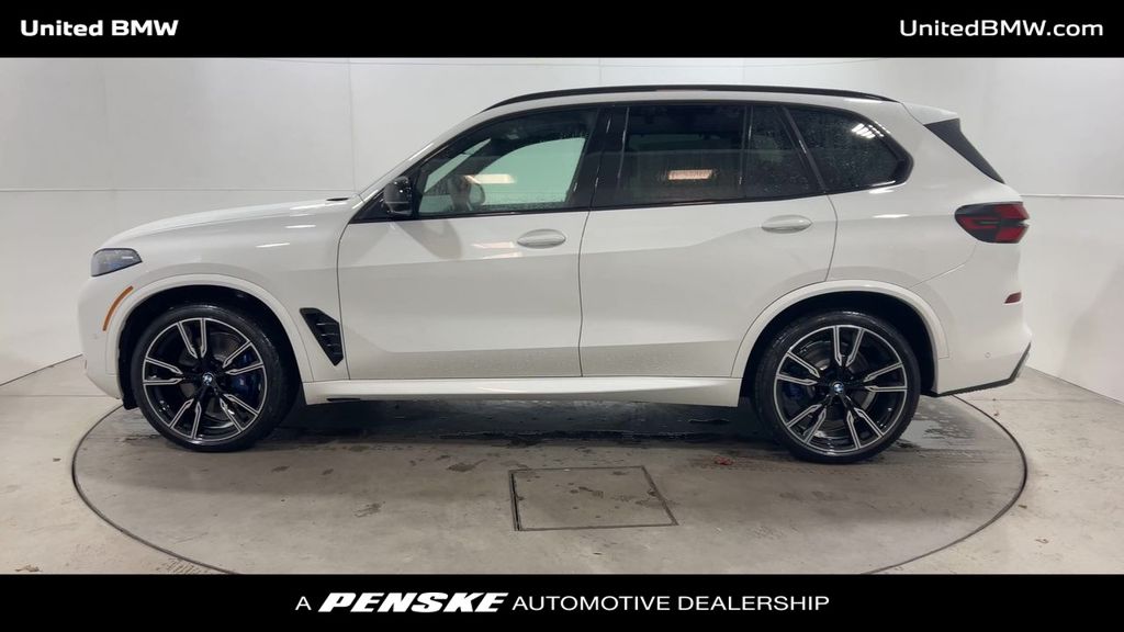 2025 BMW X5 M60i 5