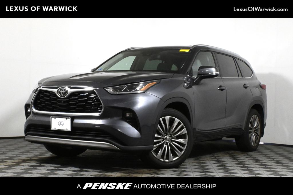 Thumbnail: 2021 Toyota Highlander - 1