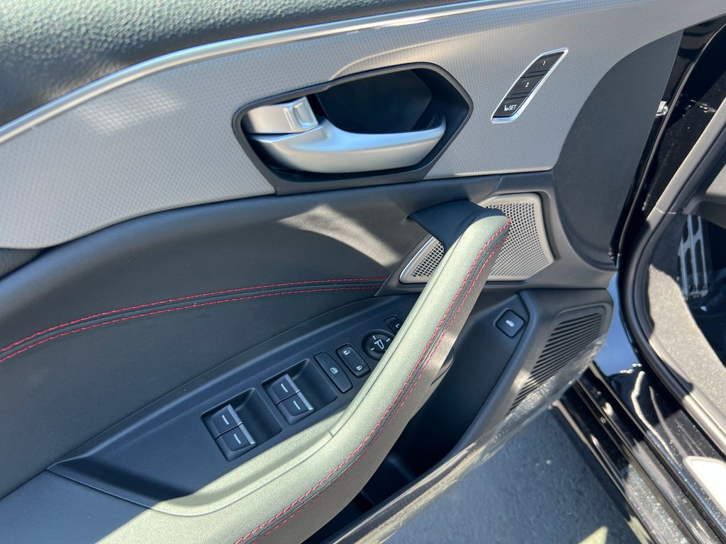 Thumbnail: 2025 Acura TLX - 12