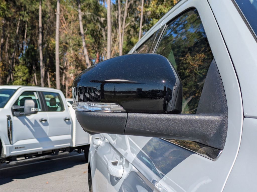 2025 Ford Expedition Active MAX