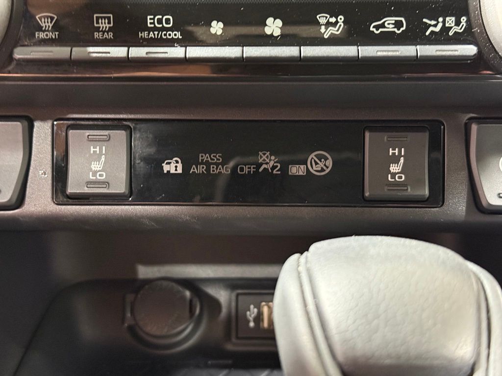 Thumbnail: 2025 Toyota RAV4 - 30