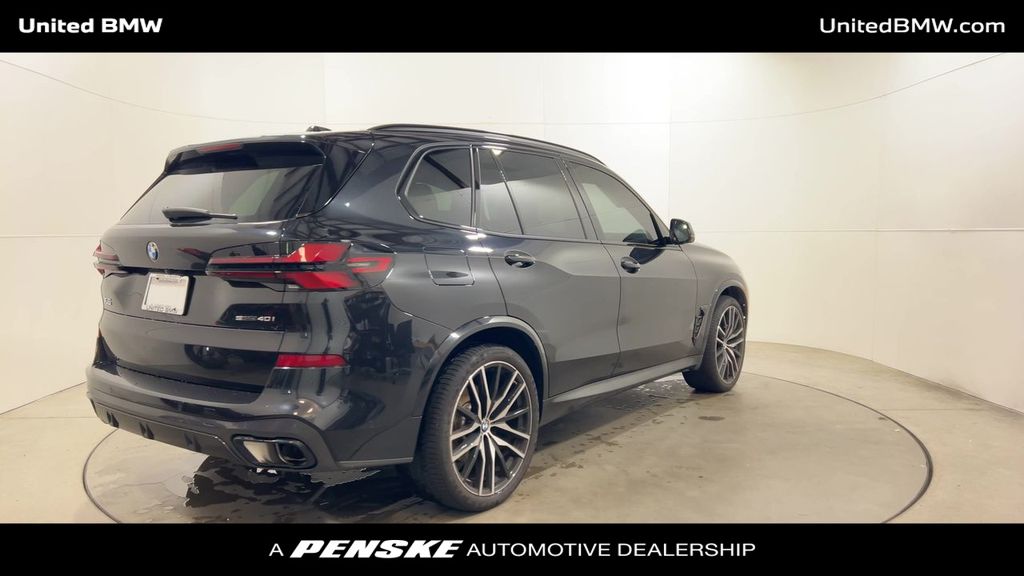 Thumbnail: 2024 BMW X5 - 8